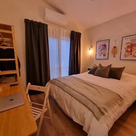 Picasso Mountain View *