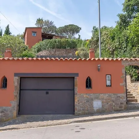 Picasso Mountain View * Begur