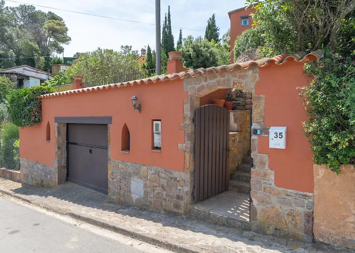 Picasso Mountain View Villa Begur