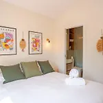 Picasso Mountain View *