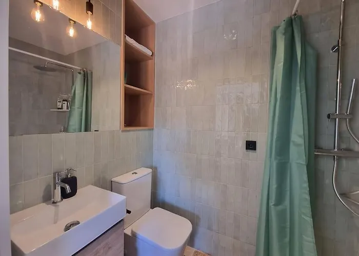 Picasso Mountain View * 베구르