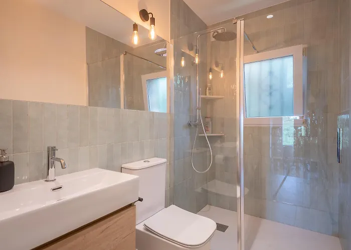 Picasso Mountain View *